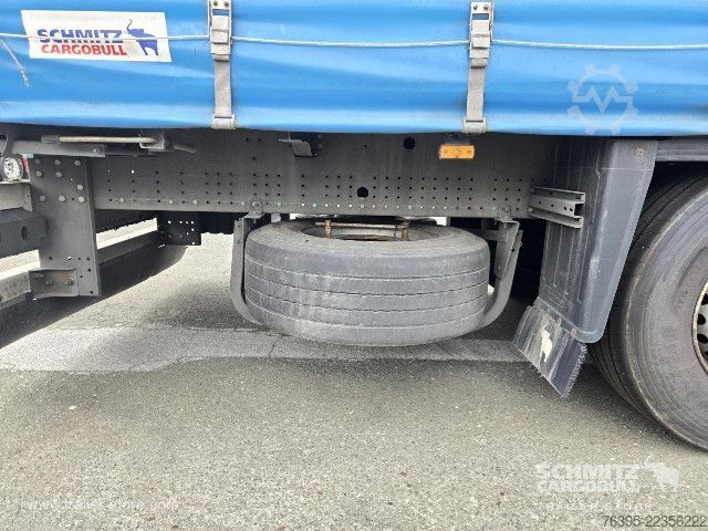 Auflieger mit Pritsche & Plane Schmitz Cargobull Semitrailer Curtainsider Standard