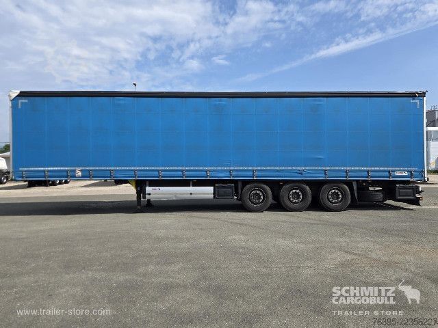 Auflieger mit Pritsche & Plane Schmitz Cargobull Semitrailer Curtainsider Standard