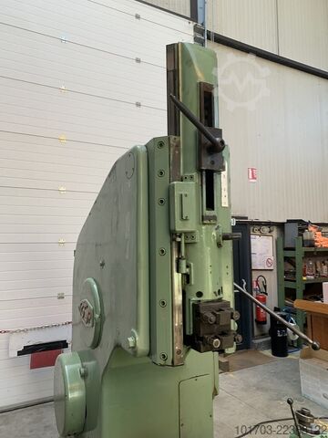 Vertical Slotting Machine GSP M 743