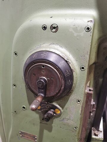 Vertical milling machine Cincinnati 2MI
