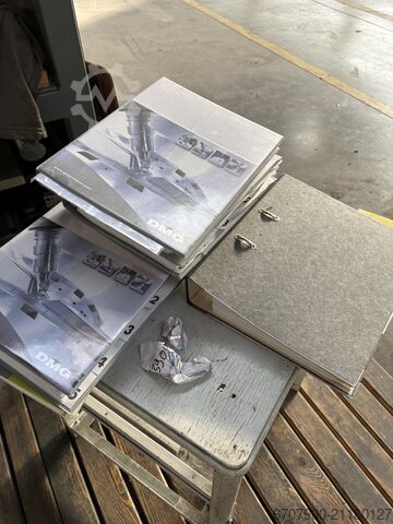 Universal-Bearbeitungszentrum Deckel Maho DMU 80 monoBLOCK