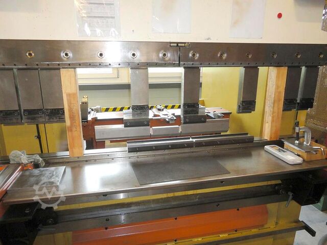 Abkantpresse BEYELER RT 80x2050-CNC