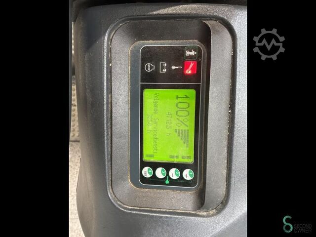Stacker Linde L12