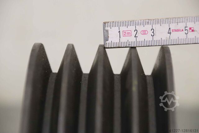 V-belt pulley 4-groove Guss SPB 250-4 (17 mm)