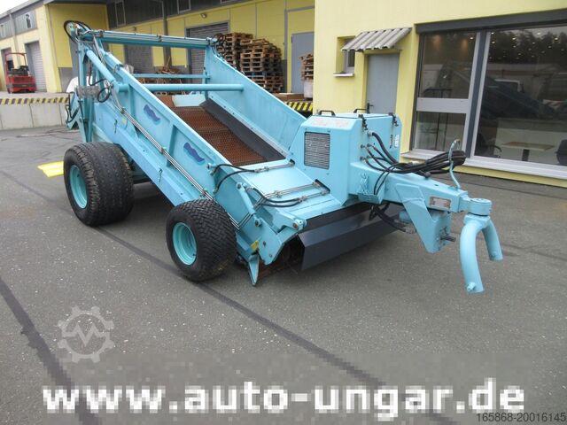 Beach cleaners Pistenbully BeachTech STR 2000 BeachCleaner Strand