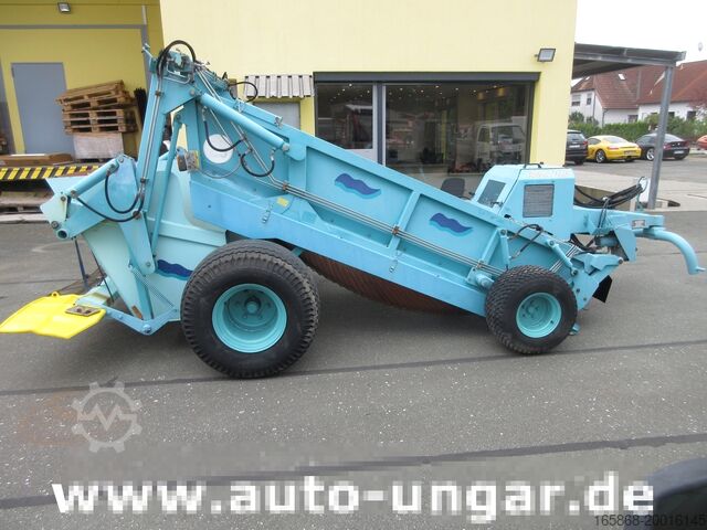 Beach cleaners Pistenbully BeachTech STR 2000 BeachCleaner Strand