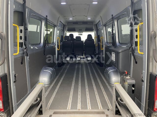 Minibus VW Crafter 35 Maxi Extralang *Rollstuhl-Lift* 5-Sit