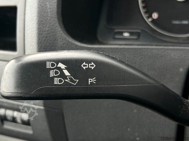 Kleinbus VOLKSWAGEN T5 Kombi 2.0 Tdi Lang 9 Sitze Klima Schiebetür