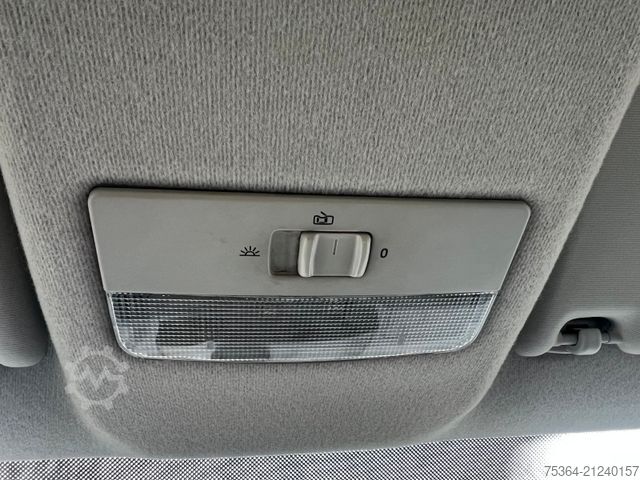 Kleinbus VOLKSWAGEN T5 Kombi 2.0 Tdi Lang 9 Sitze Klima Schiebetür