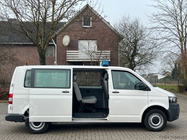 Kleinbus VOLKSWAGEN T5 Kombi 2.0 Tdi Lang 9 Sitze Klima Schiebetür