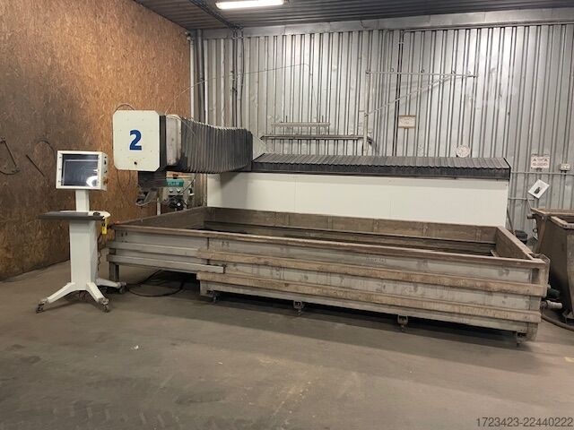 Waterjet cutting machine Flow 2 x 3 m IFB