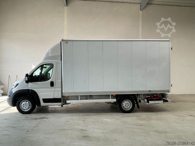 Transporter mit Koffer PEUGEOT Boxer Koffer mit grosse Türen *Klima*Navi*