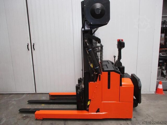 Hochhubwagen BT RWE120