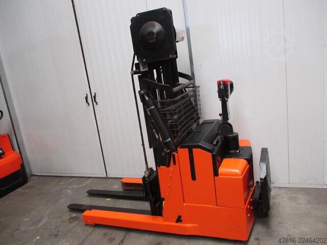 Hochhubwagen BT RWE120
