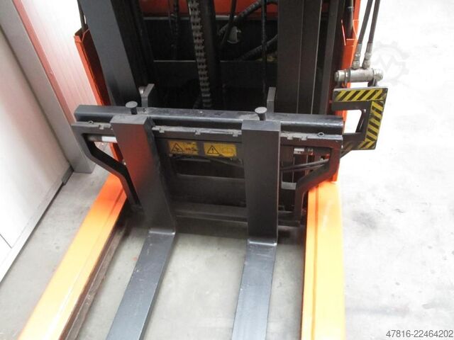 Hochhubwagen BT RWE120