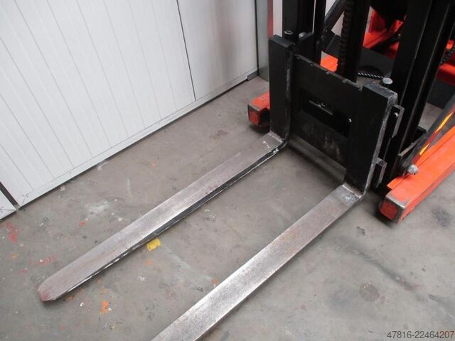 Hochhubwagen BT RWE120