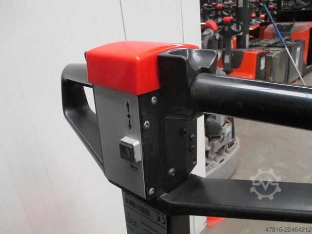 Hochhubwagen BT RWE120