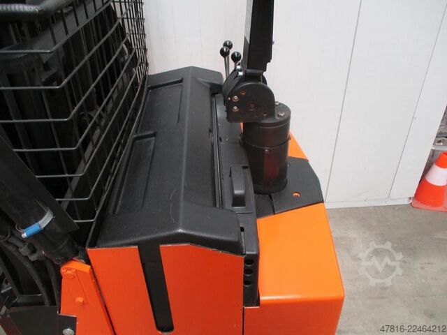 Hochhubwagen BT RWE120