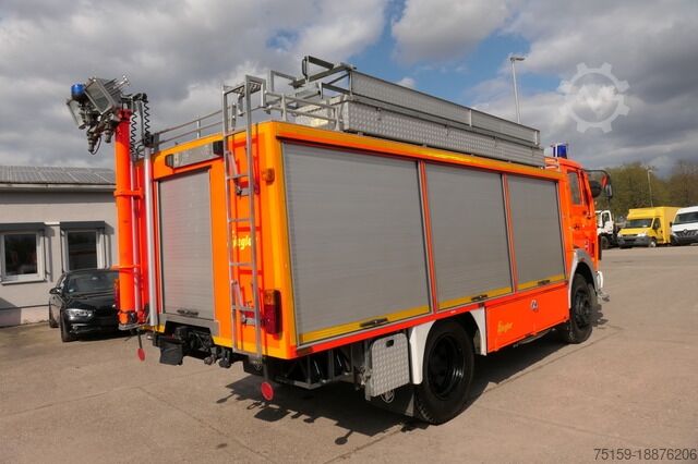 Sonderaufbau-LKW mercedes-benz 1019 AF Rüstwagen 4x4 TOP ZUSTAND