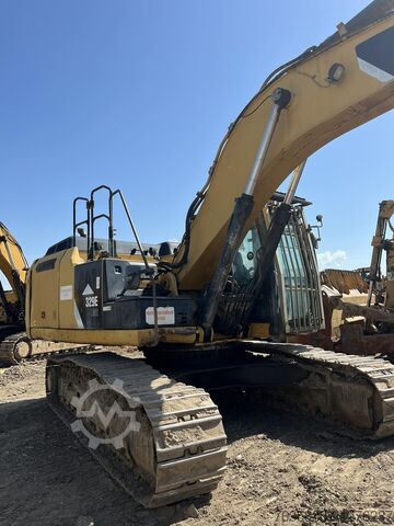 Chain excavator Caterpillar 329E