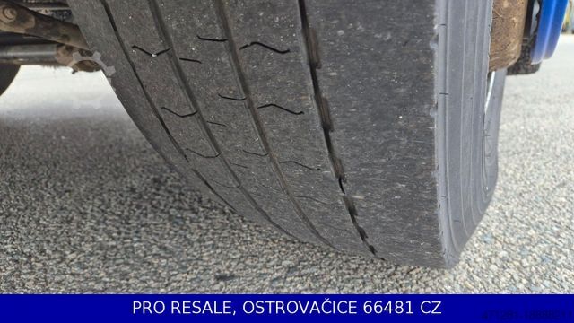 Flatbed truck with tarp DAF CF 310 FA SPACE CAB EURO 6 + PRITSCHE 8,94 M