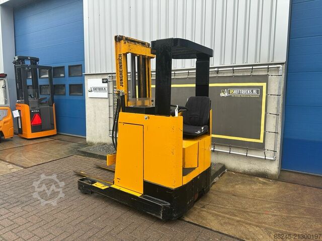 VS-22490 Triplex reach truck Jungheinrich 5400mm Freelift JUNGHEINRICH ETVA12.5G 115-525 DZ