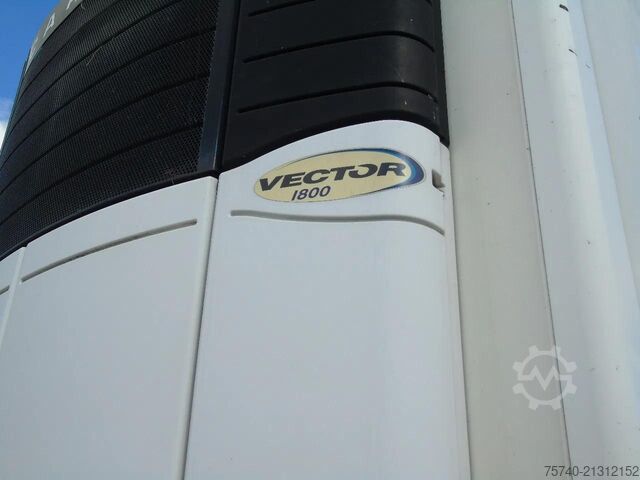 Refrigerated/freezer transport Pacton 3x SAF carrier vector 1800 + lift