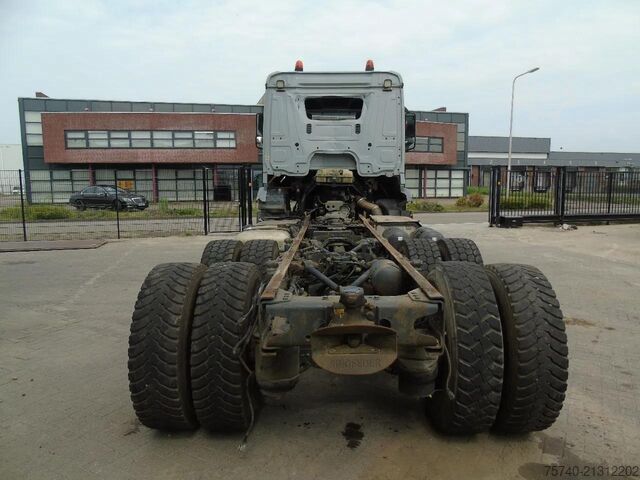 Chassis cab Mercedes-Benz Arocs 2640 + 6x4 + functional / engine good + E...