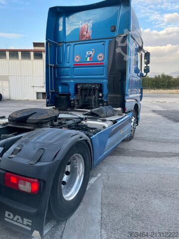 Standard tractor unit DAF XF 530 FT con Presa di forza