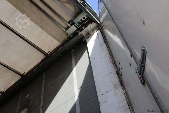 Curtain sided Iveco Stralis 510 + EURO 6 + STEERING AXLE