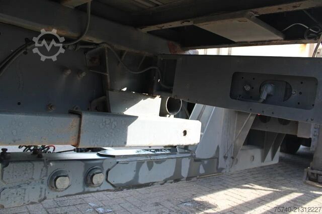 Schiebeplane Iveco Stralis 510 + EURO 6 + STEERING AXLE