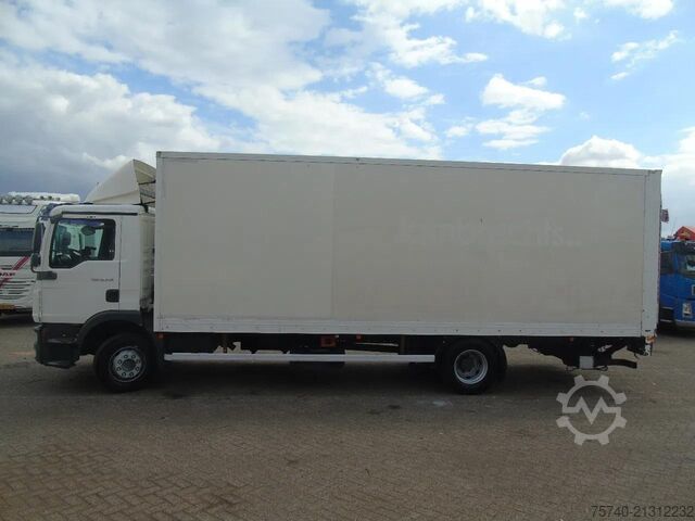Box body MAN TGM 15.250 + MANUAL + EURO 5 + LIFT