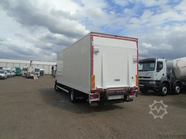 Box body MAN TGM 15.250 + MANUAL + EURO 5 + LIFT