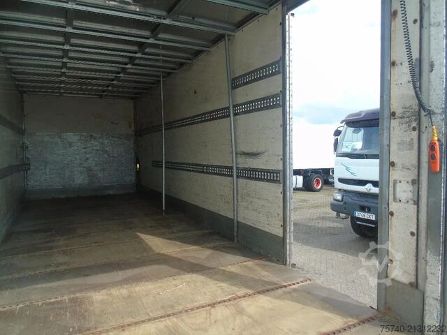 Box body MAN TGM 15.250 + MANUAL + EURO 5 + LIFT