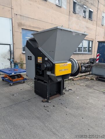 Single shaft shredder Forrec AE 600/30