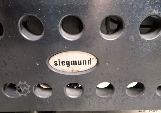 Modular perforated grid table Siegmund System-Lochrastertisch