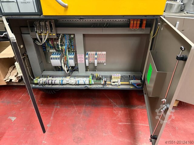 Spritzgiessmaschinen DEMAG 150-610. System NC4