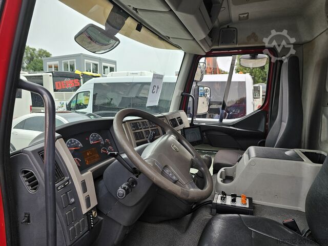 Garbage truck Volvo FL240 mit NTM 12cub K-2KMAXI 7.9+4.1 EUR