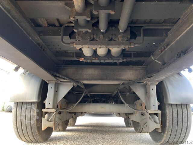 Auflieger mit Walkingfloor SCHWARZMÜLLER STAHLBODEN / STEEL-FLOOR  (4X)