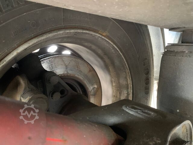 Auflieger mit Walkingfloor SCHWARZMÜLLER STAHLBODEN / STEEL-FLOOR  (4X)