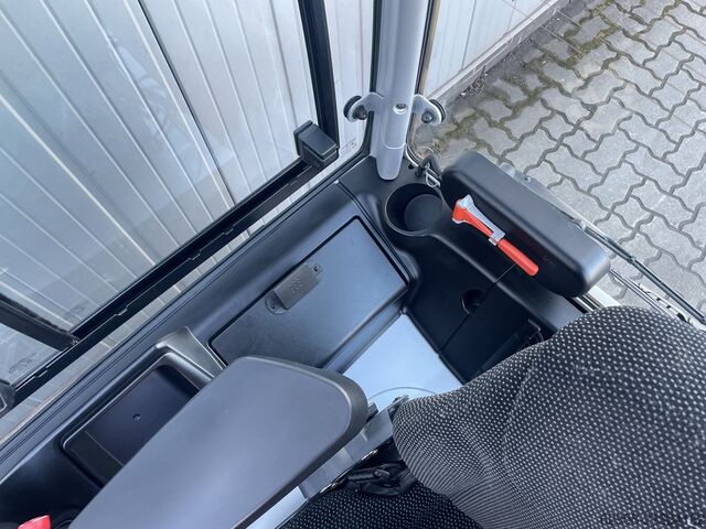 4-Rad-Gabelstapler, Elektro, STILL, RX20 STILL RX20-15 | Triplex - 6820mm