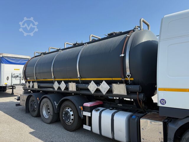 LKW mit Tankaufbau Volvo FM 450