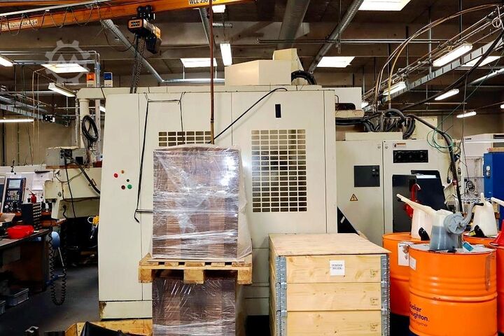 Vertical machining center Okuma MC-60VAE