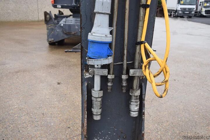 Material handling machine Atlas 350 MH Material handling