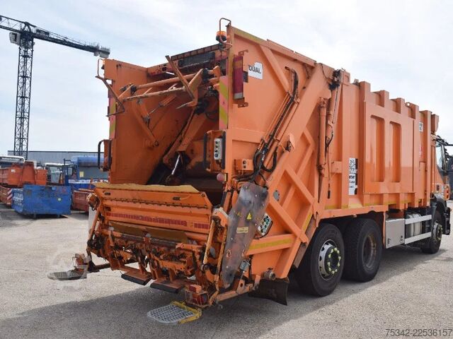 Refuse collection vehicle Iveco Stralis AD260S31 - VDK waste system Pusher 2000