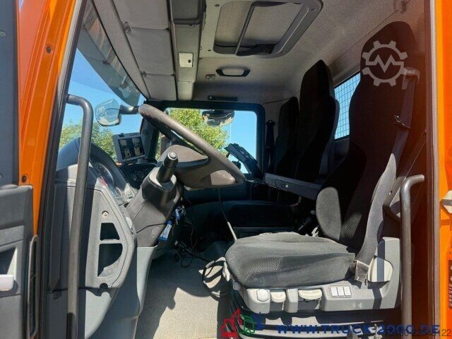 Special purpose truck MAN TGM 15.250 4x4 Winterdienst Streuer & Schild