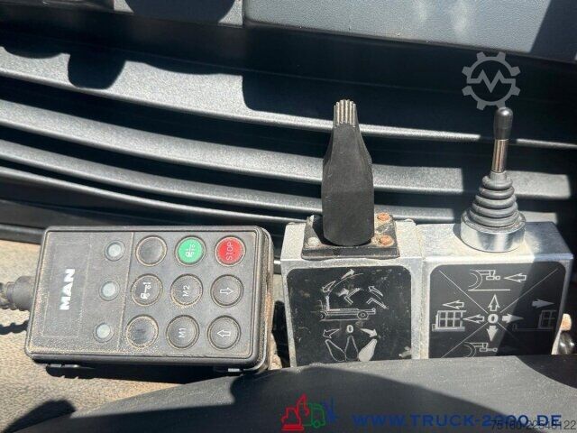 Special purpose truck MAN TGM 15.250 4x4 Winterdienst Streuer & Schild