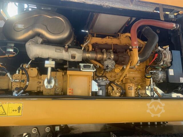 Mobilbagger Caterpillar M320F