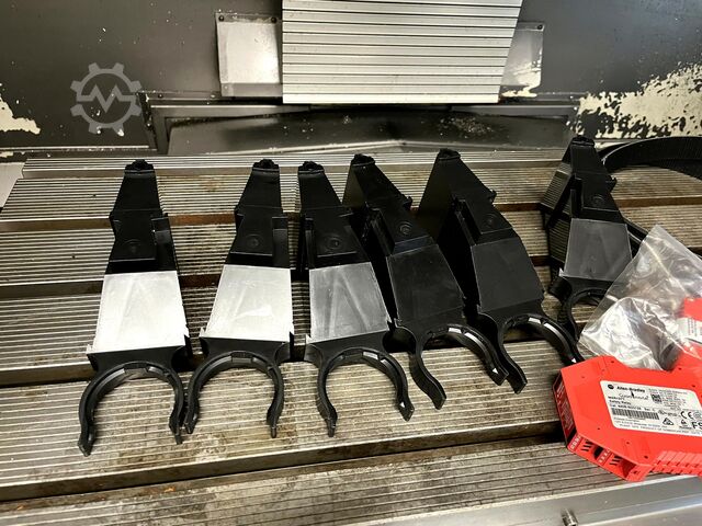 Vertical machining center BRIDGEPORT VMC 1000 22 Digital