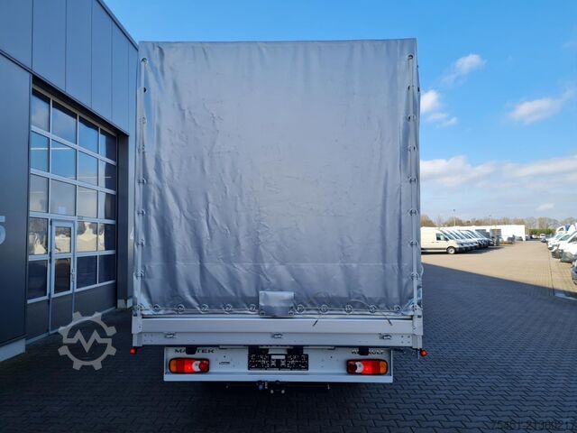 Curtain sider van Renault Master Pritsche Schiebe Plane AHK